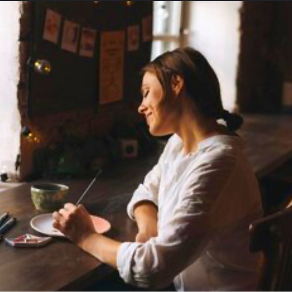 Meet your Posher, Lucy - Picture 1 of 1